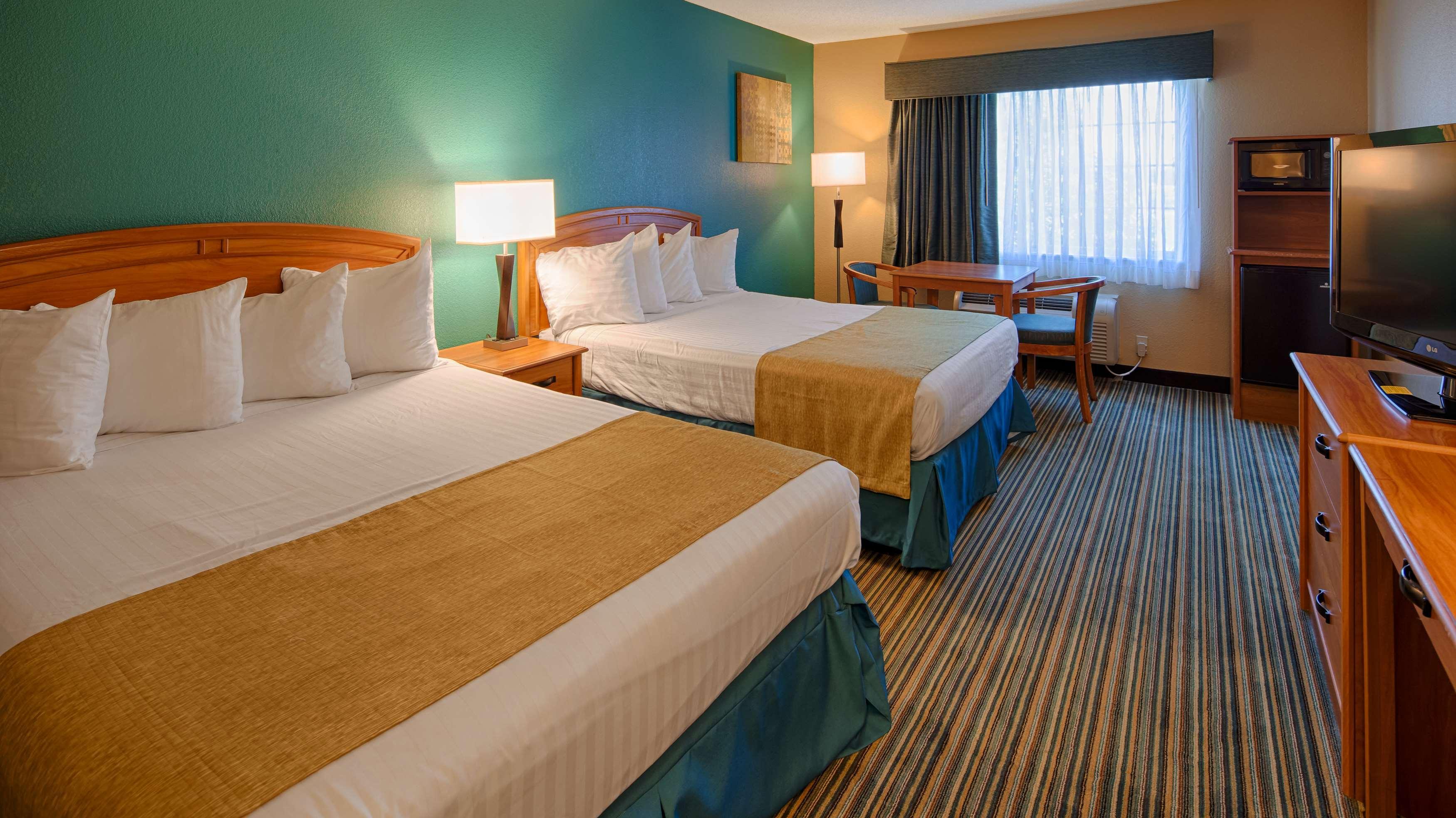וויצ'יטה Best Western Governors Inn And Suites מראה חיצוני תמונה