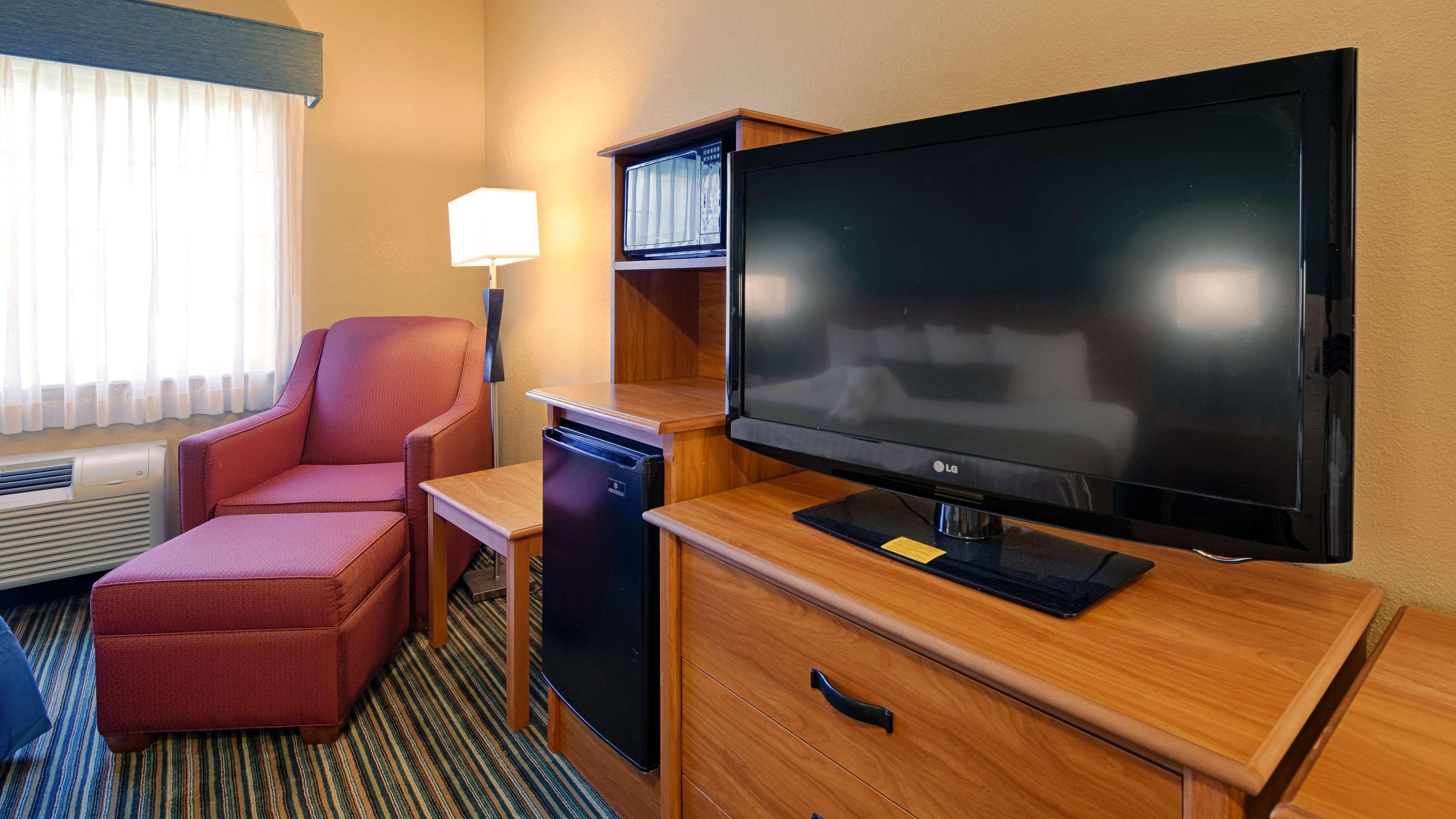 וויצ'יטה Best Western Governors Inn And Suites מראה חיצוני תמונה