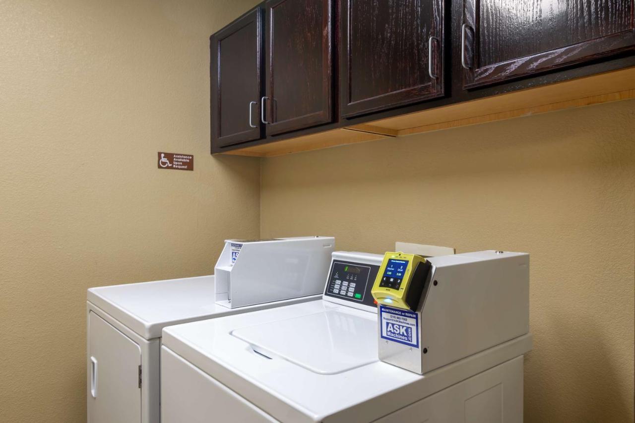 וויצ'יטה Best Western Governors Inn And Suites מראה חיצוני תמונה