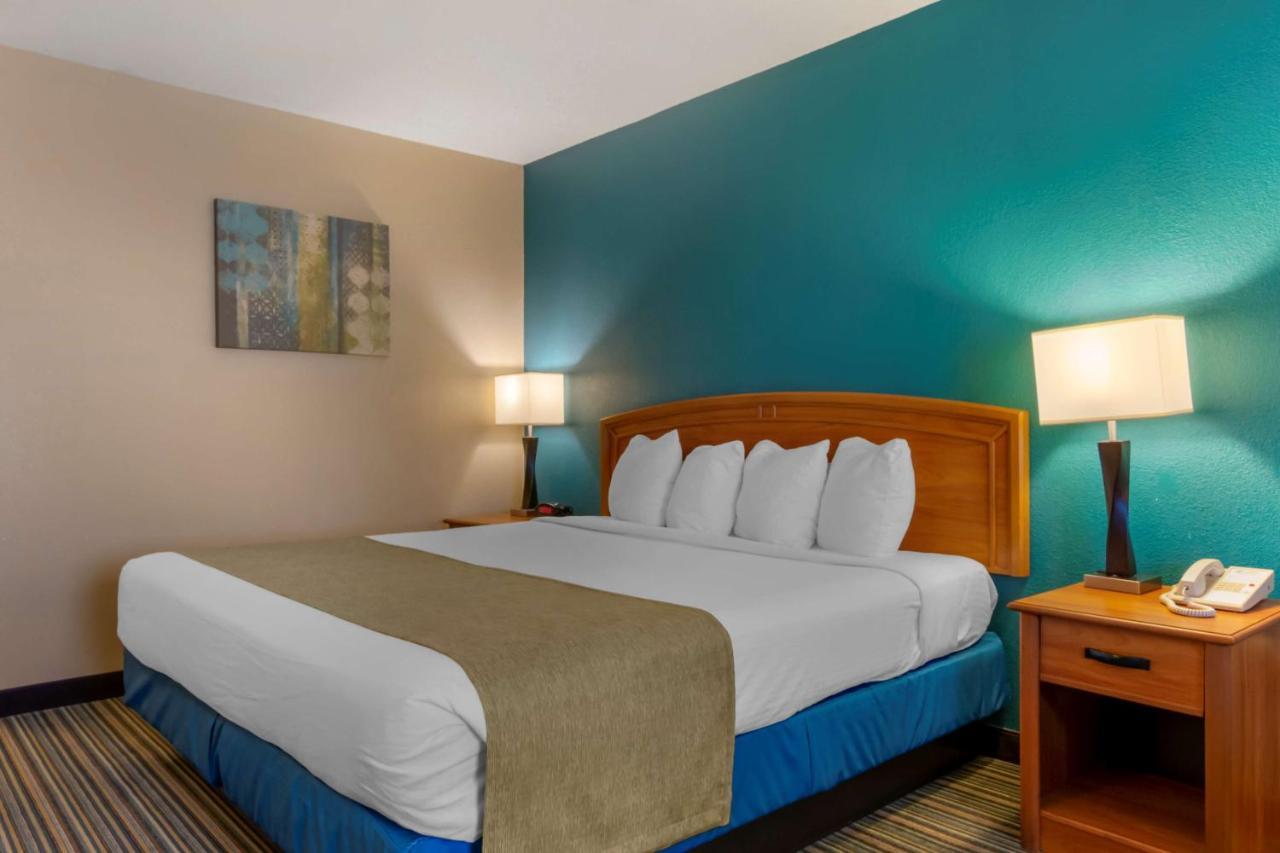וויצ'יטה Best Western Governors Inn And Suites מראה חיצוני תמונה
